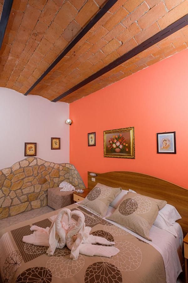 Agriturismo La Fata 格罗塞托 外观 照片